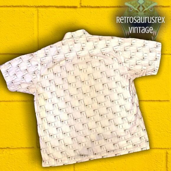 VINTAGE Button Up Shirt - Picture 2 of 4